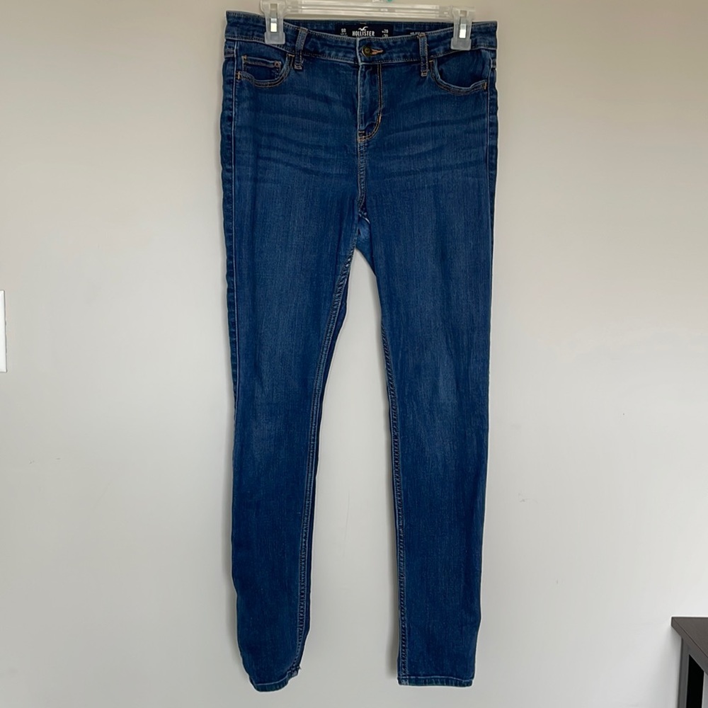 Hollister mid-rise skinny jeans (womens) size 9